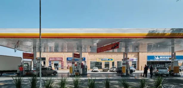 Loja / Salão / Ponto Comercial para alugar, 195m² no Campina do Siqueira, Curitiba