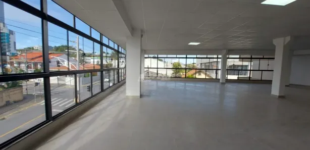 Conjunto Comercial / Sala para alugar, 270m² no Centro, Barra Velha