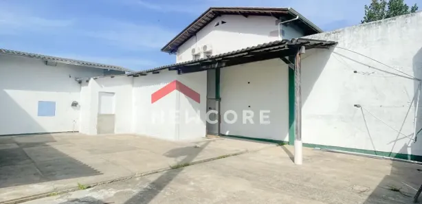 Galpão / Depósito / Armazém à venda, 448m² no Centro, Penha