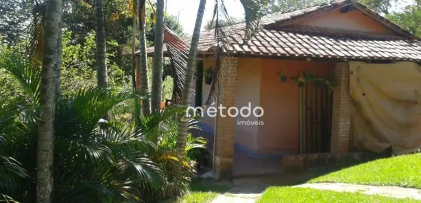 Fazenda / Sítio / Chácara com 3 Quartos à venda, 350m² no , Guararema