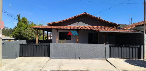 Casa com 3 Quartos para alugar, 95m² no Caeté, Caeté