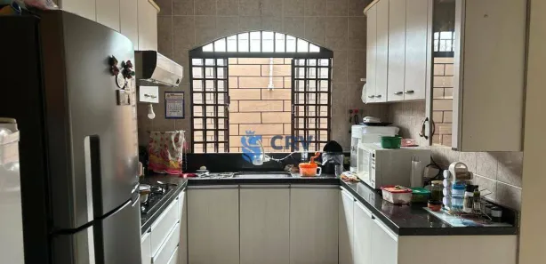 Casa com 3 Quartos à venda, 173m² no Leonor, Londrina