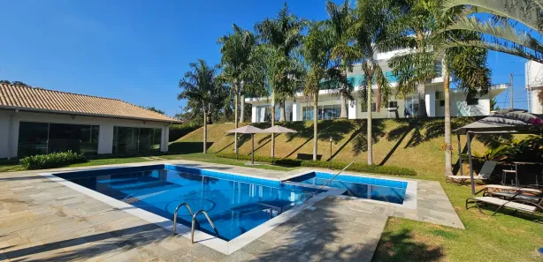 Fazenda / Sítio / Chácara com 7 Quartos à venda, 2800m² no , Mairinque