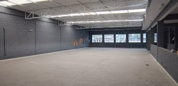 Loja / Salão / Ponto Comercial para alugar, 600m² no Jardim Quarto Centenário, Mauá