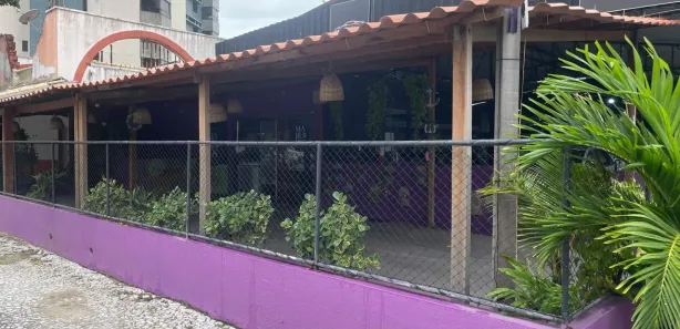Loja / Salão / Ponto Comercial com 4 Quartos à venda, 250m² no Candeias, Jaboatão dos Guararapes
