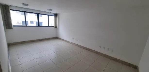 Loja / Salão / Ponto Comercial à venda, 22m² no Lagoa Nova, Natal