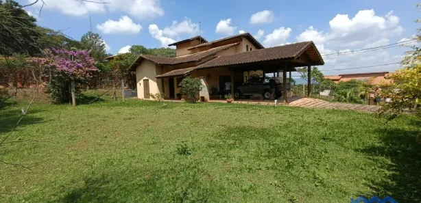 Fazenda / Sítio / Chácara com 3 Quartos à venda, 1000m² no , Mairinque