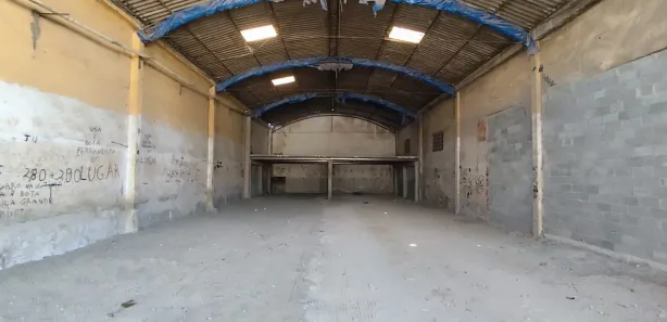Galpão / Depósito / Armazém para alugar, 790m² no Mutondo, São Gonçalo