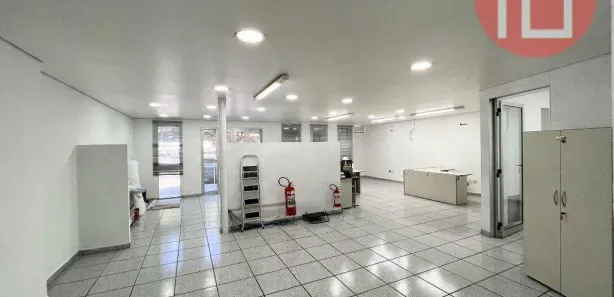 Prédio Inteiro para alugar, 350m² no Jardim América, Bragança Paulista