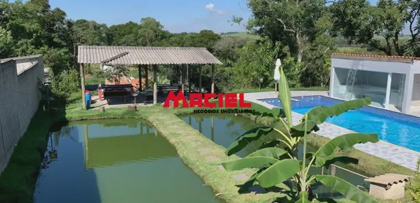 Fazenda / Sítio / Chácara com 4 Quartos à venda, 370m² no Padre Marcelo, Caçapava