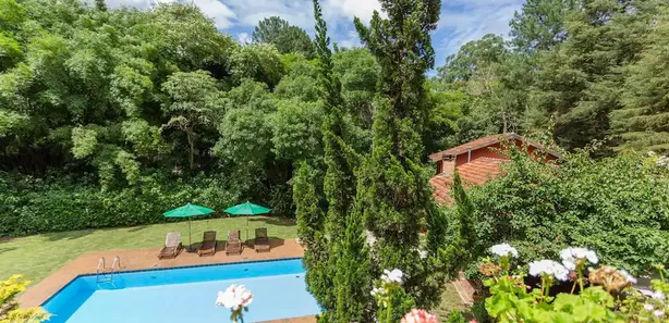 Casa de Condomínio com 7 Quartos para venda ou aluguel, 1200m² no Chácara Granja Velha, Carapicuíba