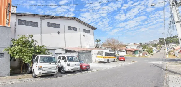 Galpão / Depósito / Armazém à venda, 910m² no Roça Grande, Colombo