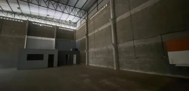 Galpão / Depósito / Armazém para alugar, 400m² no Novo Aleixo, Manaus