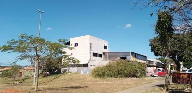 Prédio Inteiro à venda, 400m² no Sobradinho, Brasília