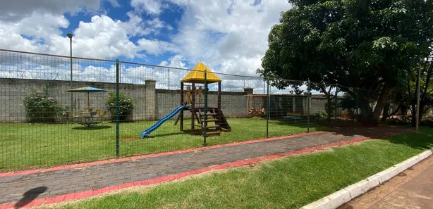 Casa de Condomínio com 3 Quartos para alugar, 85m² no Jardim Decolores, Trindade