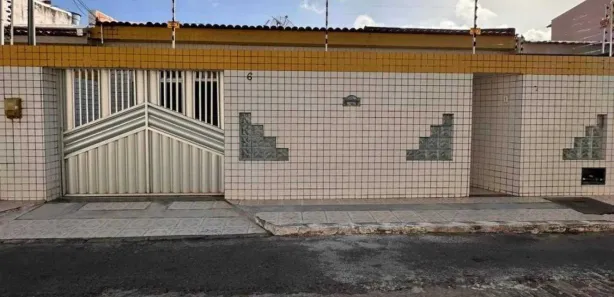 Casa com 3 Quartos à venda, 180m² no Luzia, Aracaju