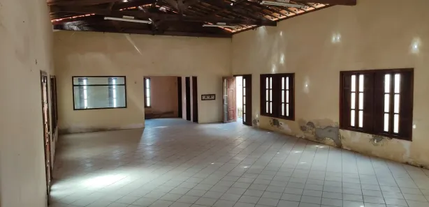 Conjunto Comercial / Sala com 1 Quarto à venda, 116m² no Muchila, Feira de Santana