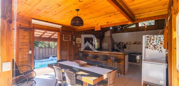 Sobrado com 3 Quartos à venda, 250m² no , Quatro Barras