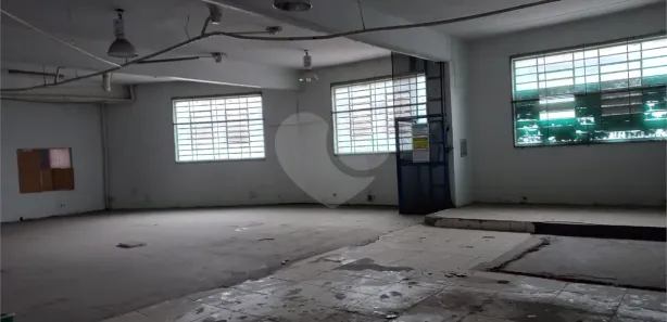 Prédio Inteiro para alugar, 750m² no Jaguaré, São Paulo