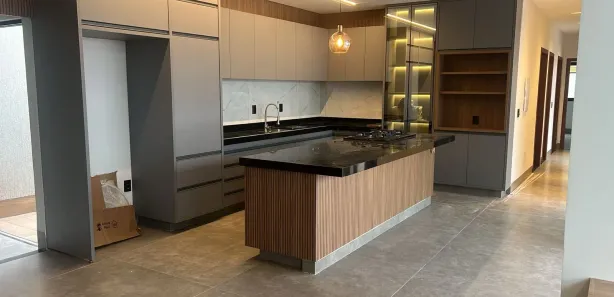 Casa de Condomínio com 4 Quartos à venda, 194m² no Jardins Nápoles, Senador Canedo