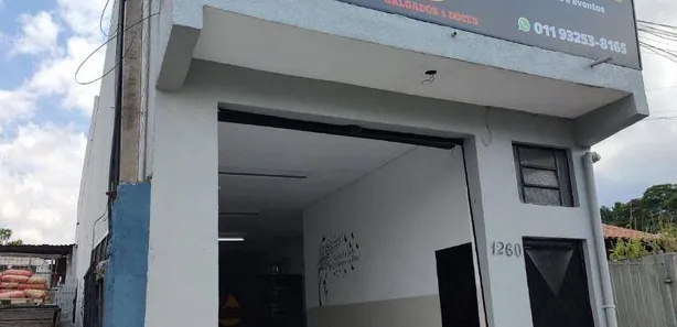 Prédio Inteiro à venda, 230m² no Conjunto Habitacional José Barnet Y Vives, Atibaia