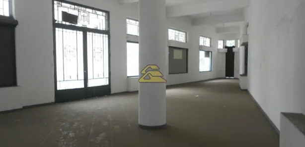 Loja / Salão / Ponto Comercial para alugar, 300m² no Saúde, Rio de Janeiro