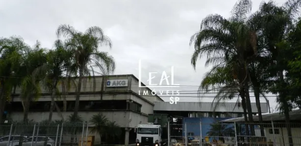 Galpão / Depósito / Armazém para venda ou aluguel, 1767m² no Parque das Rodovias, Lorena