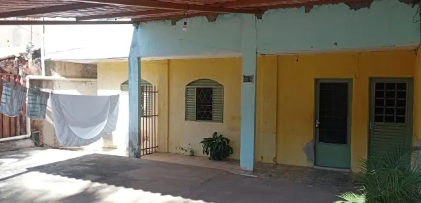 Sobrado com 6 Quartos à venda, 326m² no Candangolândia, Brasília