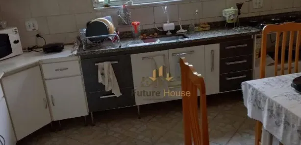 Fazenda / Sítio / Chácara com 2 Quartos à venda, 300m² no Centro, Mairinque