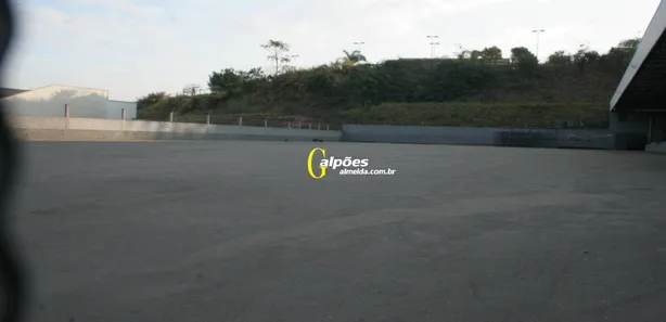 Galpão / Depósito / Armazém para alugar, 3400m² no Jardim Fátima, Guarulhos