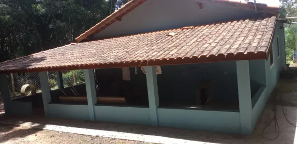 Fazenda / Sítio / Chácara com 2 Quartos à venda, 200m² no Curral, Ibiúna