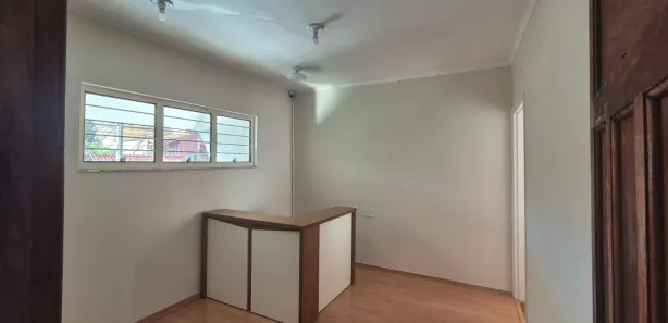 Casa Comercial com 3 Quartos para alugar, 200m² no Vila Independência, Sorocaba