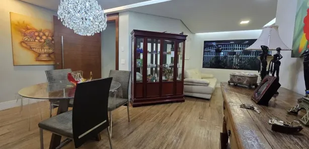 Casa com 4 Quartos à venda, 300m² no Guará I, Brasília