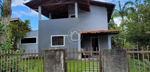 Sobrado com 4 Quartos à venda, 182m² no Centro, São Francisco do Sul
