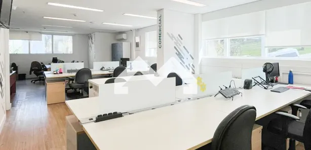 Conjunto Comercial / Sala com 3 Quartos à venda, 120m² no Vila da Serra, Nova Lima
