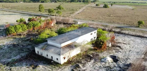 Galpão / Depósito / Armazém com 3 Quartos à venda, 750m² no Pedras de Fogo, Pedras de Fogo