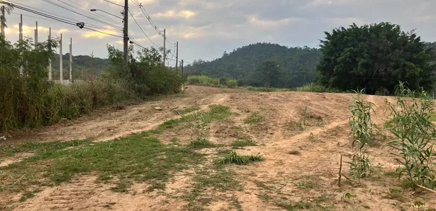 Terreno / Lote Comercial à venda, 9290m² no Zona Rural, Araçariguama