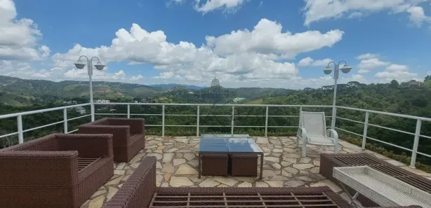Casa de Condomínio com 5 Quartos para venda ou aluguel, 2500m² no , Campos do Jordão