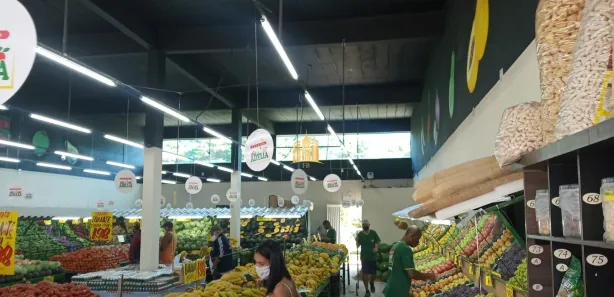 Loja / Salão / Ponto Comercial à venda, 200m² no Esmeraldas, Esmeraldas