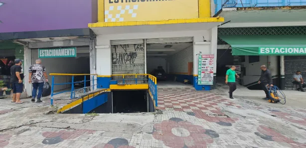 Galpão / Depósito / Armazém para alugar, 390m² no Centro, São Paulo