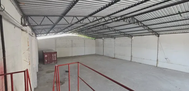 Galpão / Depósito / Armazém para alugar, 900m² no Colônia Terra Nova, Manaus