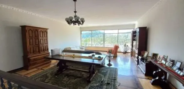 Casa com 3 Quartos para alugar, 200m² no Independência, Petrópolis
