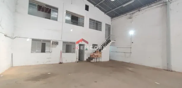 Galpão / Depósito / Armazém com 1 Quarto à venda, 540m² no Centro, Sabará
