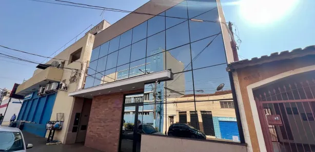 Prédio Inteiro à venda, 246m² no , Cravinhos