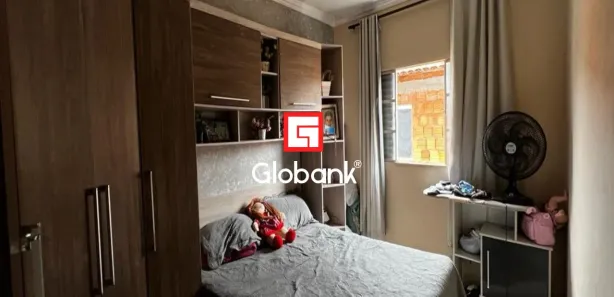 Loja / Salão / Ponto Comercial com 3 Quartos à venda, 180m² no Major Prates, Montes Claros