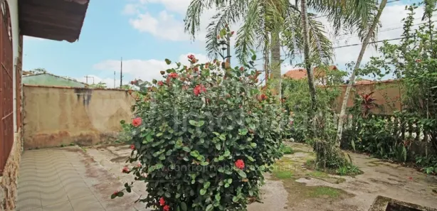 Casa com 3 Quartos à venda, 198m² no Estância Balneária Maria Helena Novaes, Peruíbe