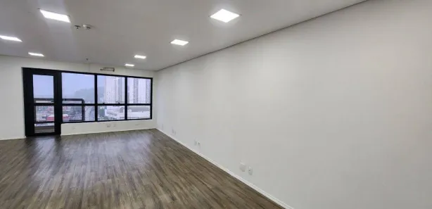 Conjunto Comercial / Sala para alugar, 46m² no Centro, Diadema