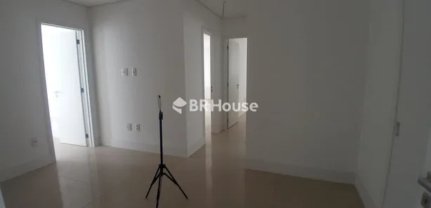 Apartamento com 4 Quartos à venda, 202m² no Zona Industrial, Brasília