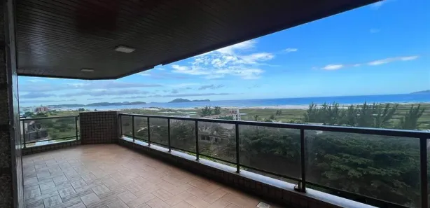 Loja / Salão / Ponto Comercial com 4 Quartos à venda, 318m² no Braga, Cabo Frio