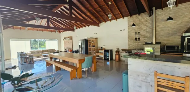 Fazenda / Sítio / Chácara com 7 Quartos à venda, 2800m² no , Mairinque